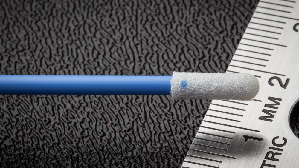 FoamTec HT1032 CleanWIPE Swab End Close Up Ruler